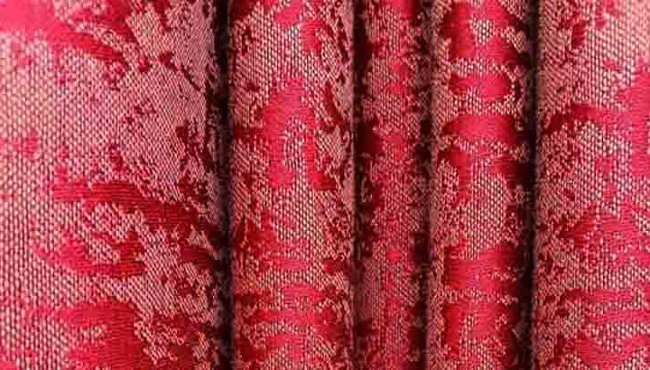 Home Curtain’s fabric red color